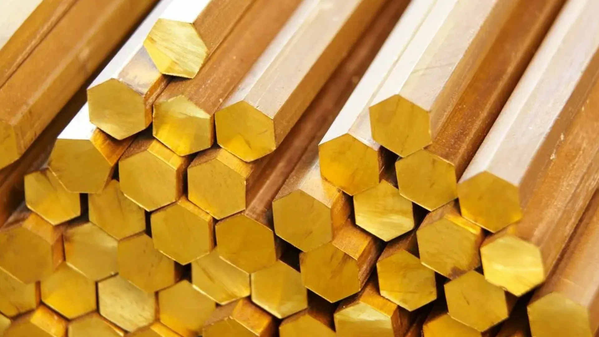 Шестигранник латунный 19 мм 0.87-2.95 м ЛС59-1 полутвердый н/д горячекатаный